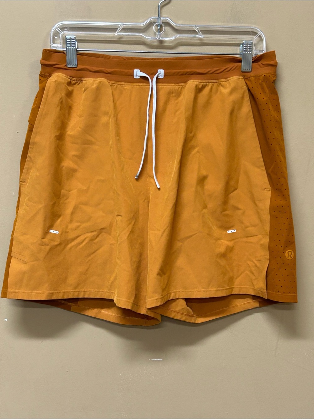Lululemon Shorts Men’s Medium Active Swim Trunks Lined Autumn Orange 6” Inseam